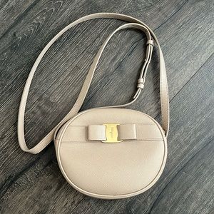 Bone color Ferragamo Bow crossbody